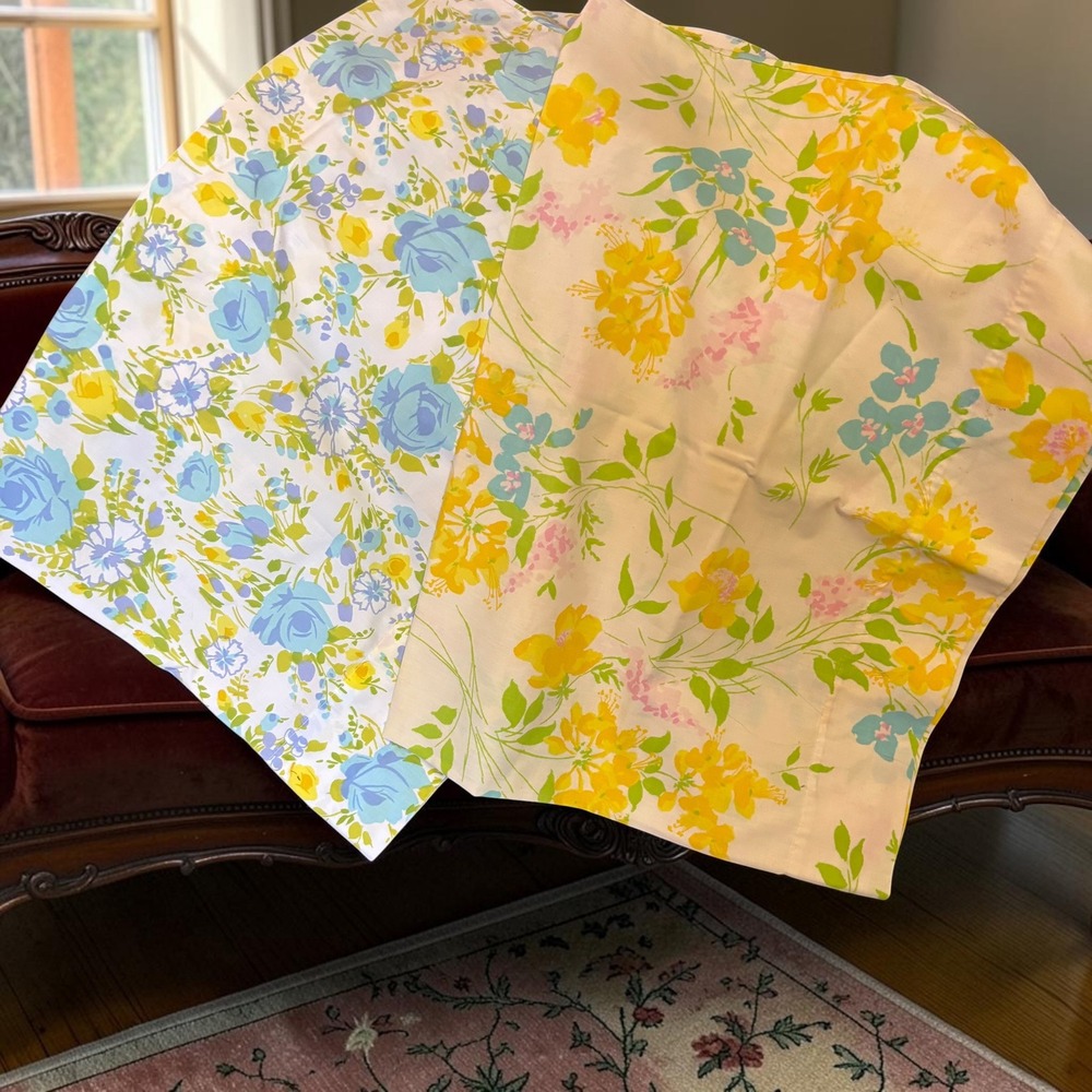 Vintage Pillowcase Set Fashion Manor Standard Floral 50/50 Cotton Poly Mix